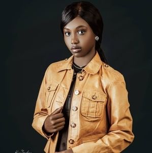Meet your Posher, Mickencia